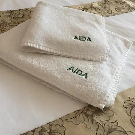 Family Aida Hotel Ţigov Ceark